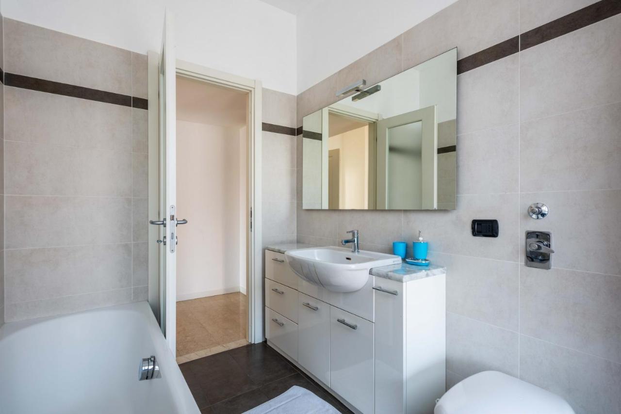 شقة Amazing House In Porta Venezia By Easylife ميلان المظهر الخارجي الصورة